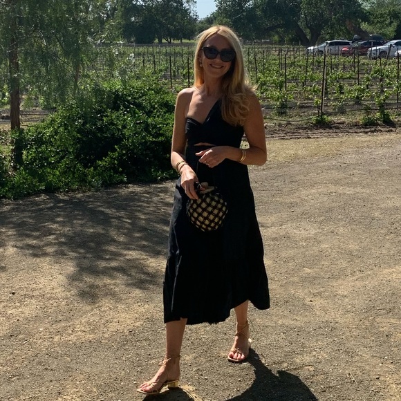 ALC black asymmetric dress with cutout and pockets - Picture 1 of 3